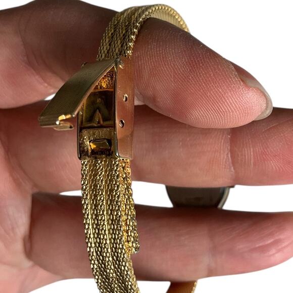 Vintage Benrus Gold Silver Mesh Oval Face Rhinestone Bow Accent Stainless Steel - Picture 7 of 11